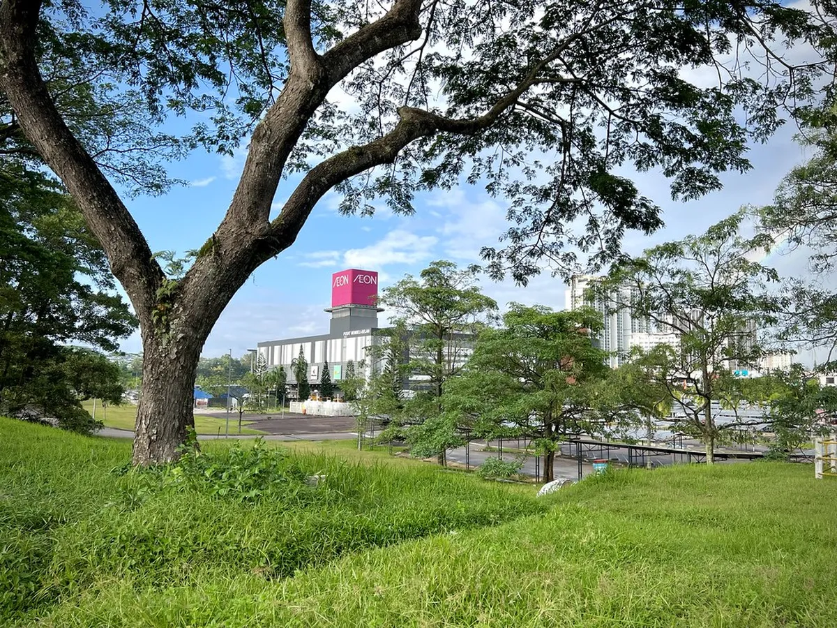 AEON Bukit Indah