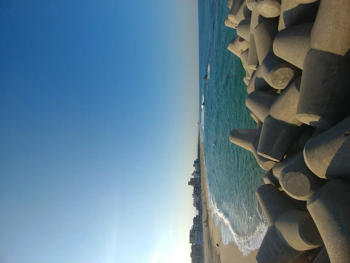 Anmok Beach Coffee Street