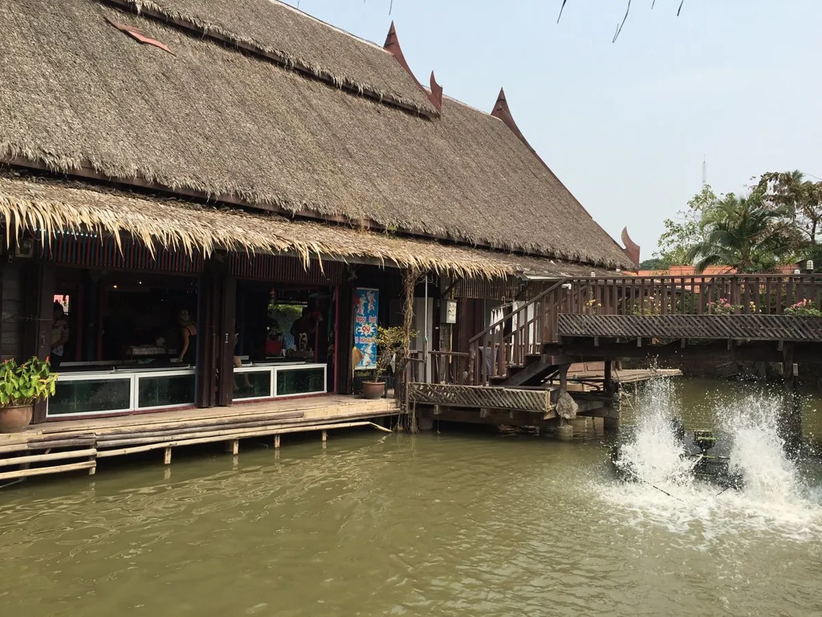 Ayothaya Floating Market