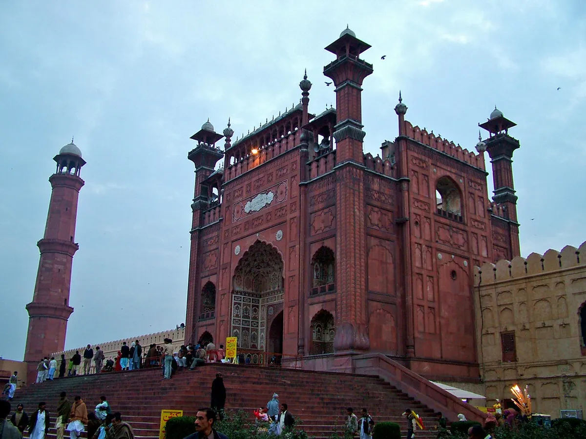 Badshahi Mosque