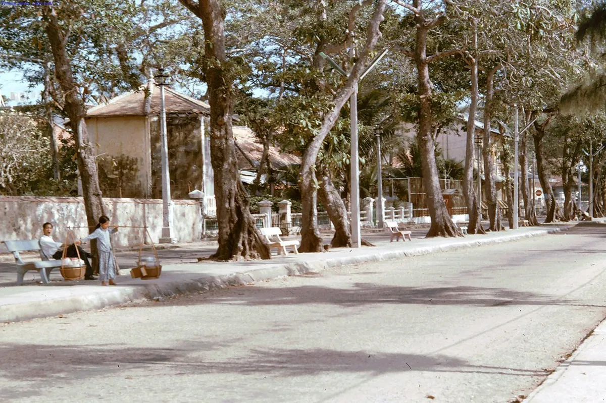 Bai Truoc (Front Beach)