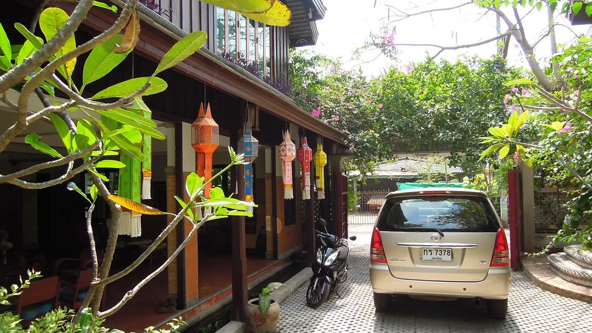 Introduction to chiang mai experiences