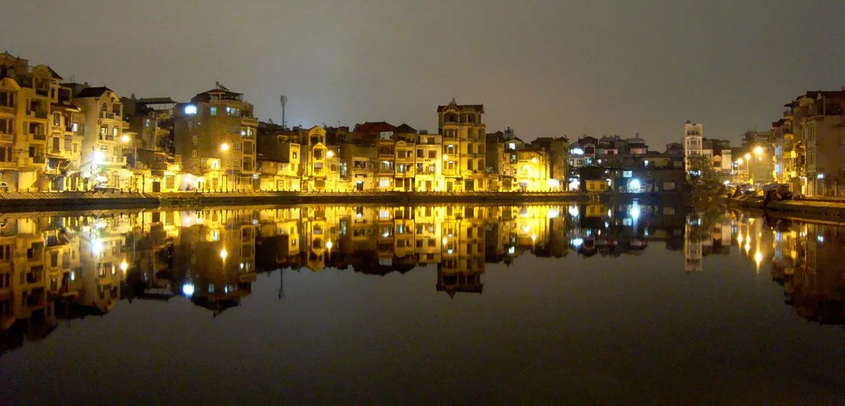 Dong Ho Lake