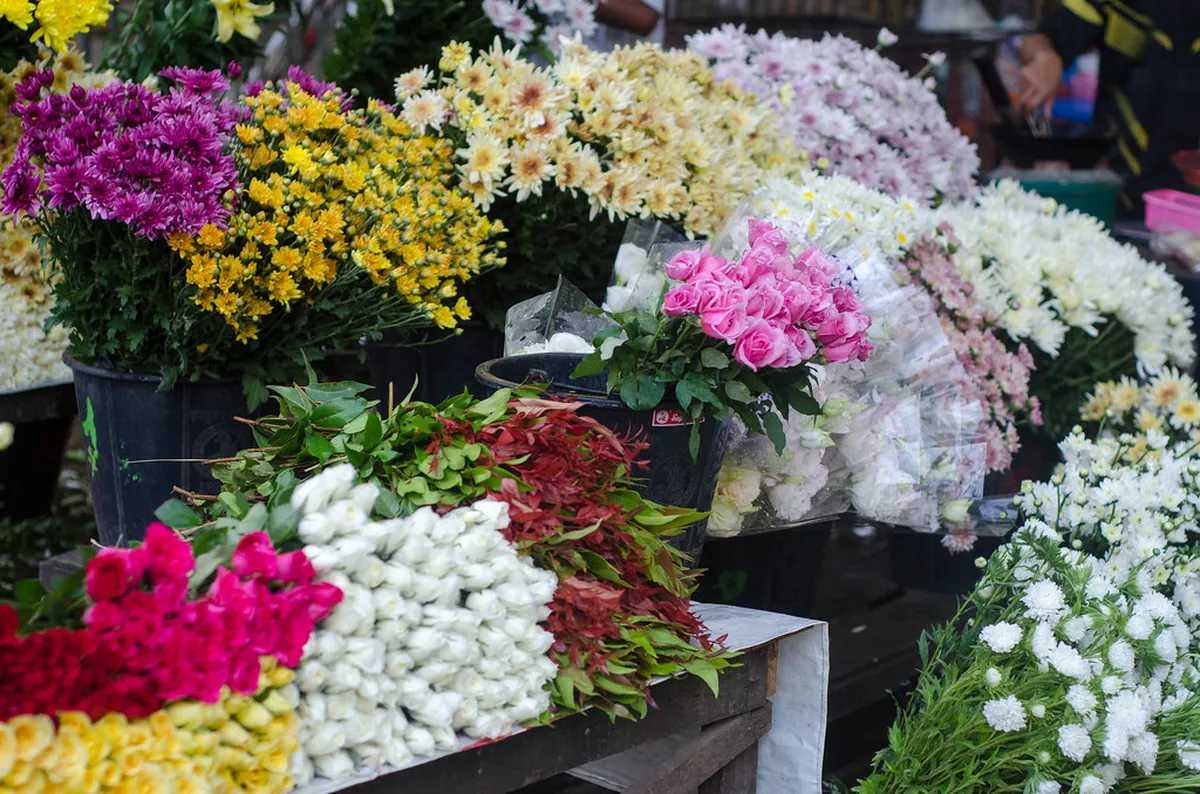 Flower Night Market