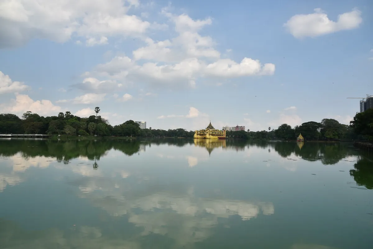 Kandawgyi Park