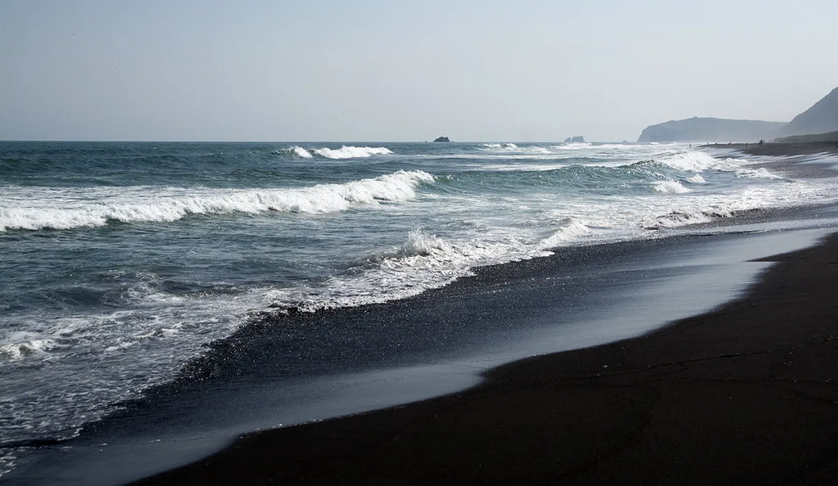 Khalaktyrsky Beach