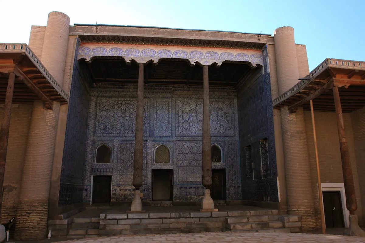 Kunya-Ark Citadel