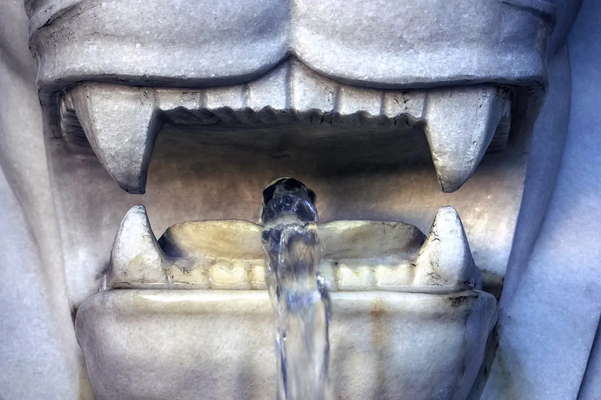 Lion's Fountain