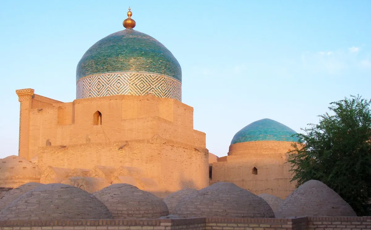 Pakhlavan Mahmoud Mausoleum