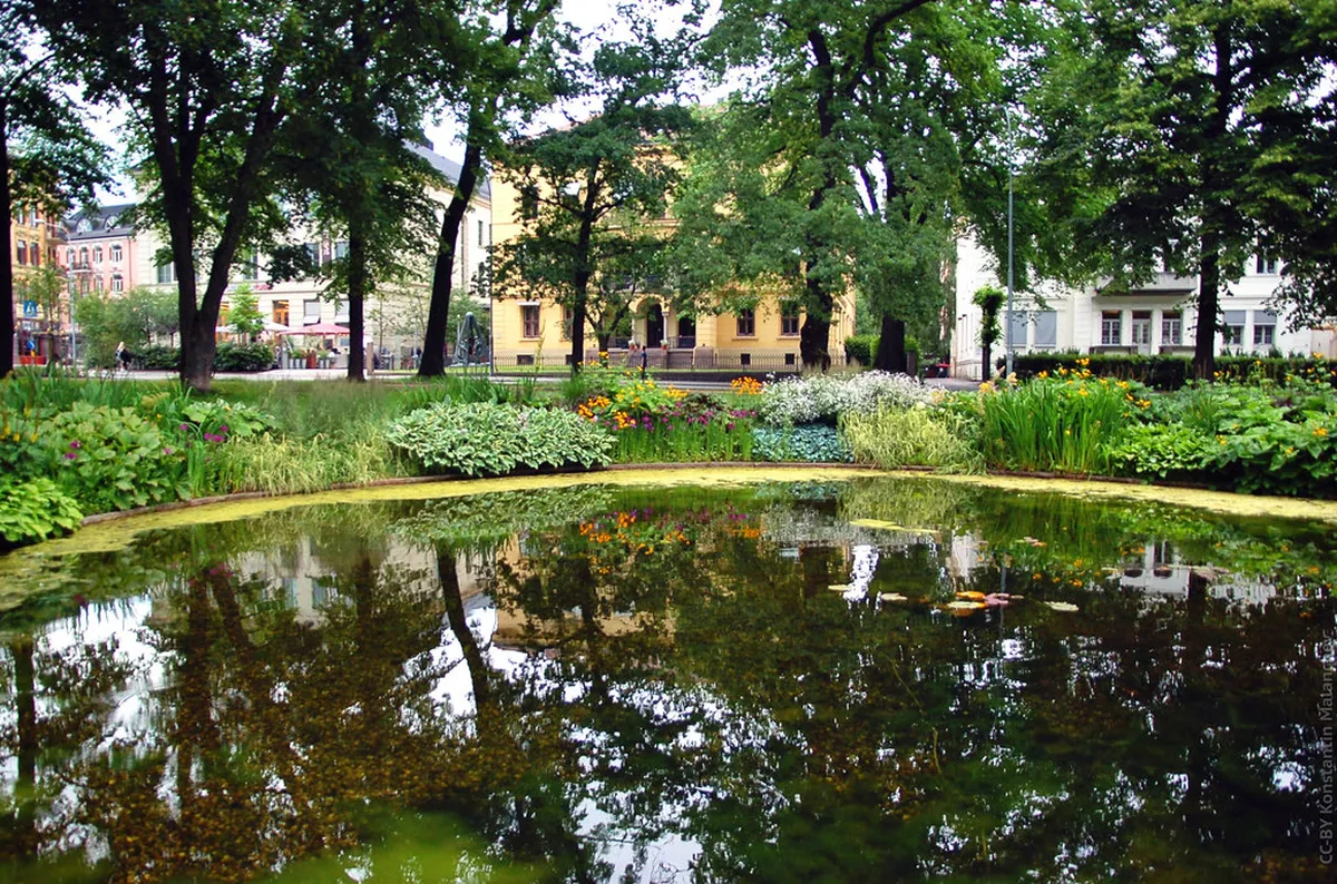Royal Gardens