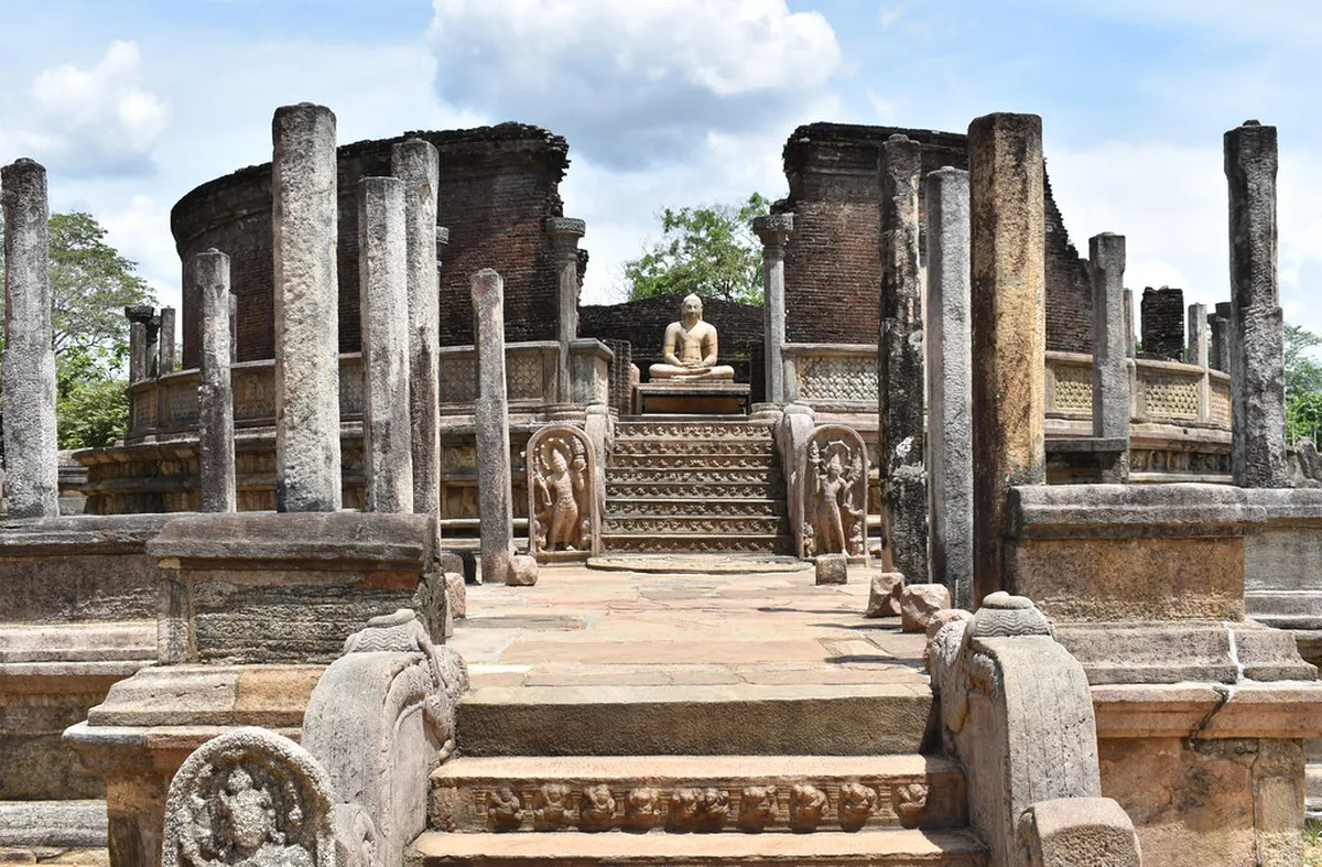 Sacred Quadrangle (Dalada Maluva)
