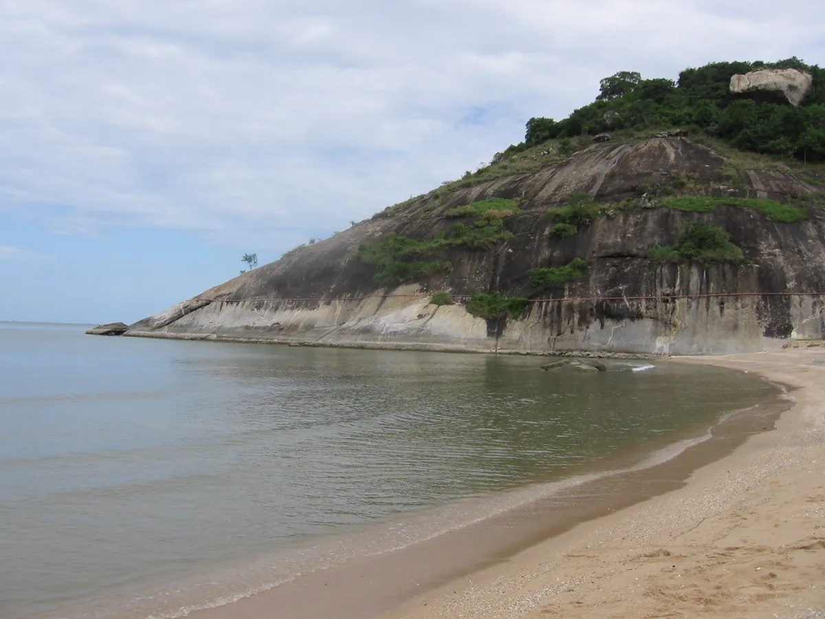Sai Noi Beach