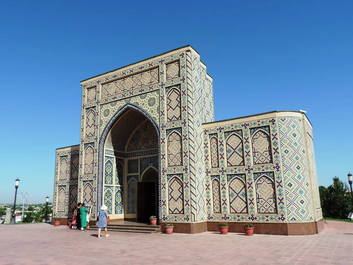 Introduction to samarkand day tours
