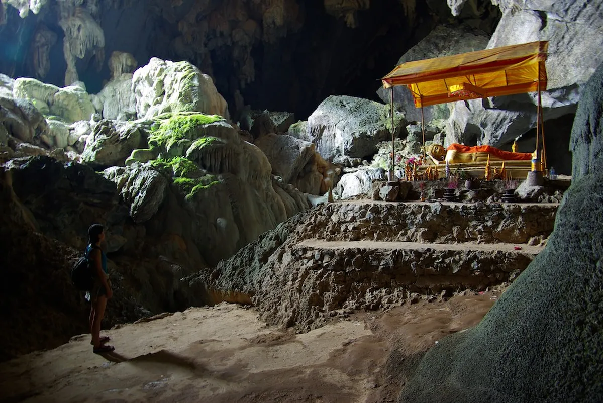 Tham Phu Kham Cave