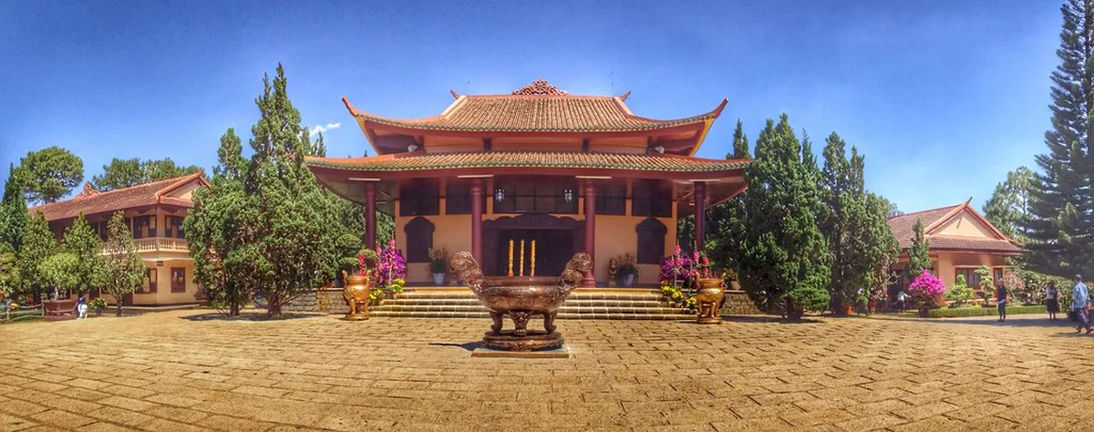 Truc Lam Pagoda