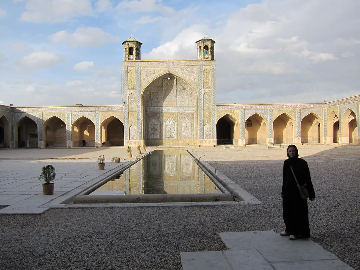 Vakil Mosque