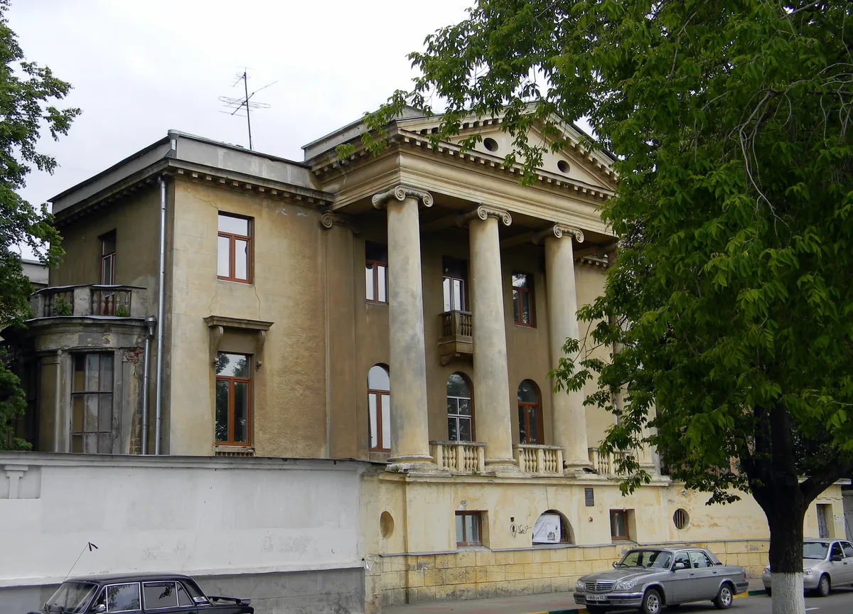 Volga Manor
