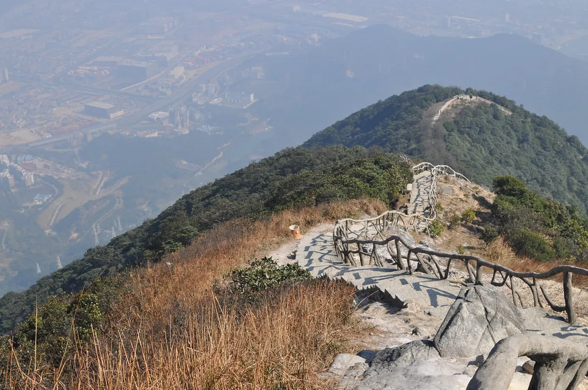 Wutong Mountains